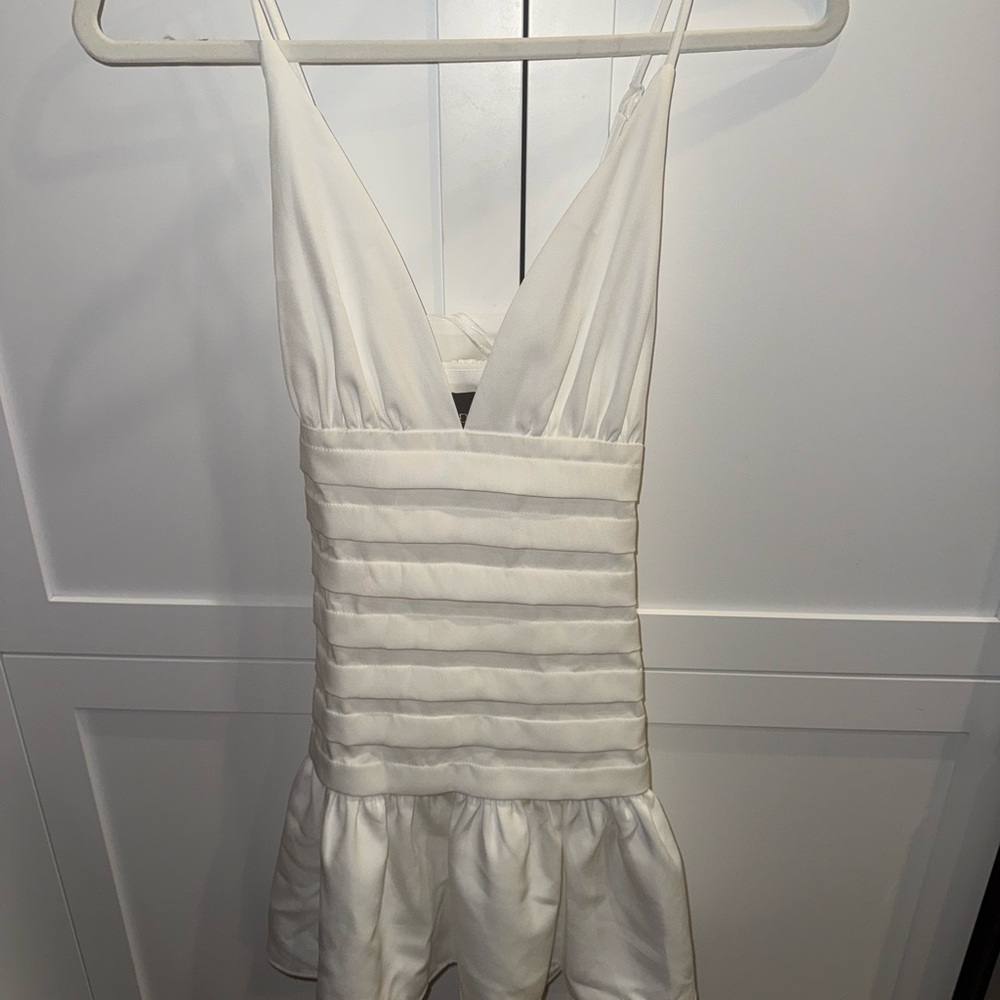 Do+Be White V Neck Mini Dress